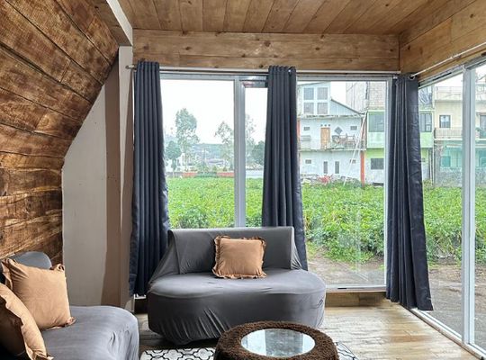 Cabin Segitiga Heri Dieng